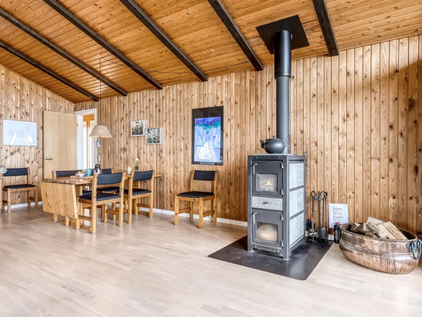 "Thrineke" - 200m from the sea-Dedans