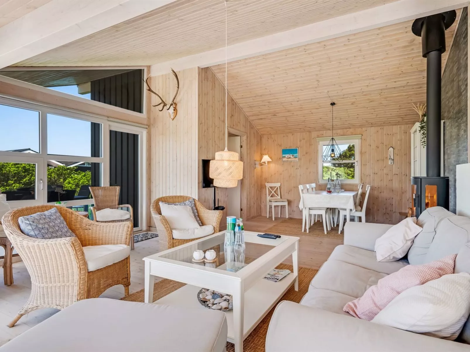 "Abel" - 350m from the sea-Drinnen