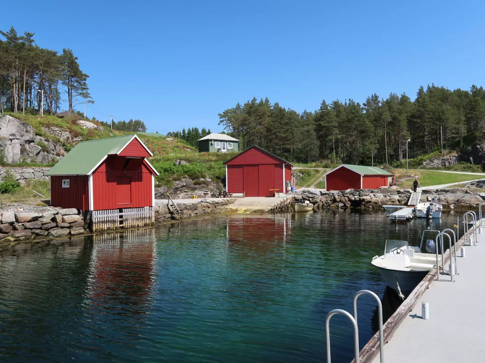 Solsvika-Outside
