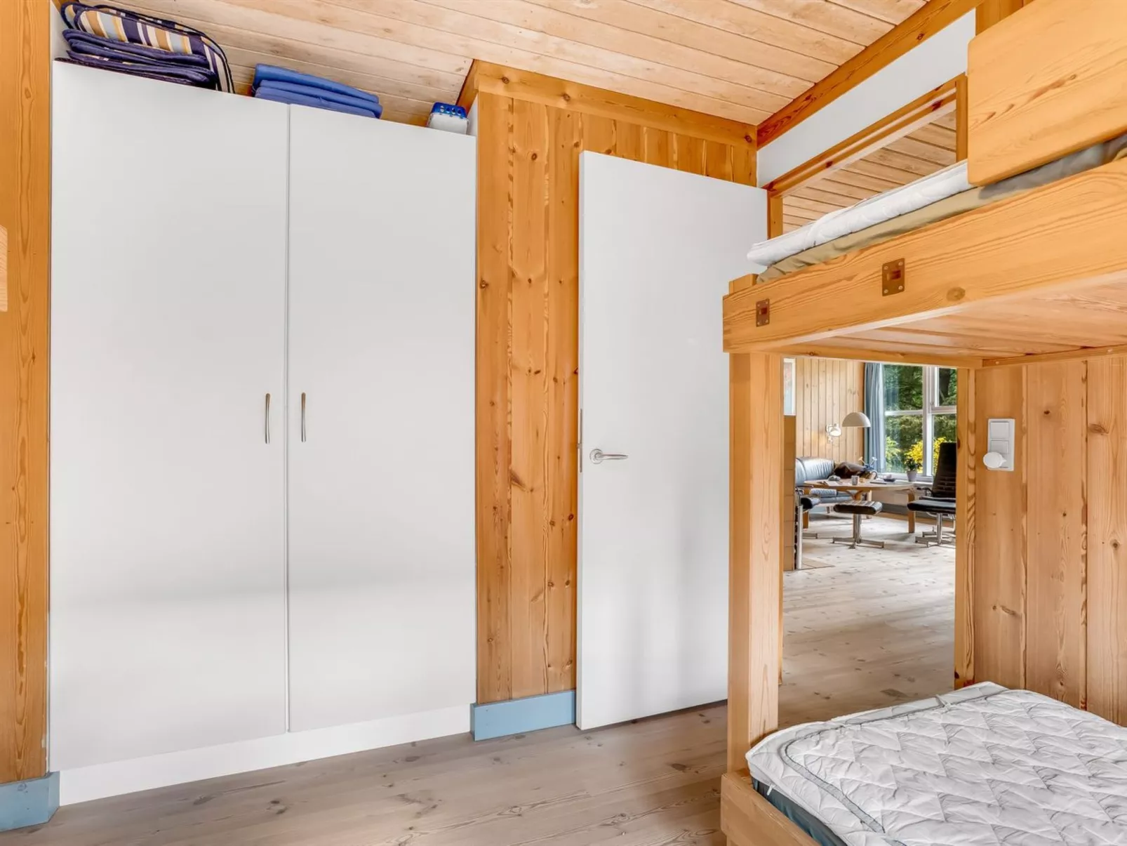 "Hira" - 300m from the sea-Dedans