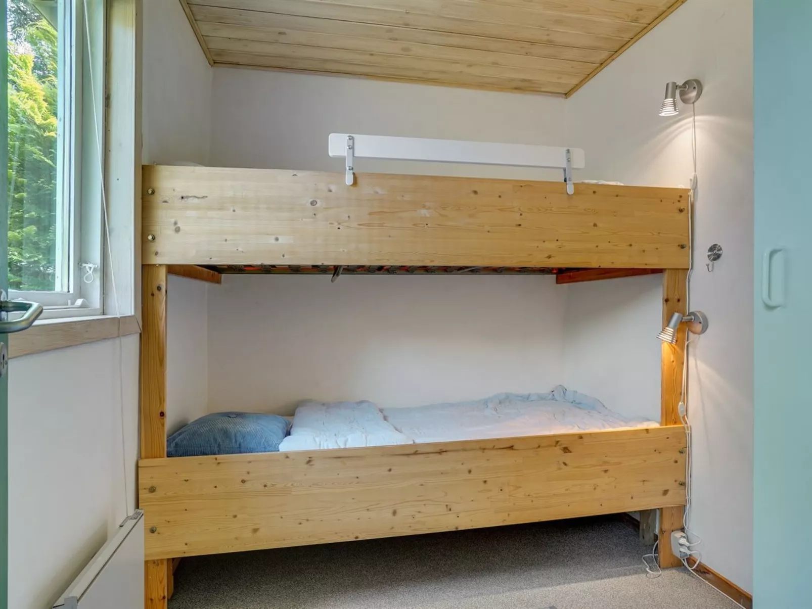 "Glum" - 300m from the sea-Inside