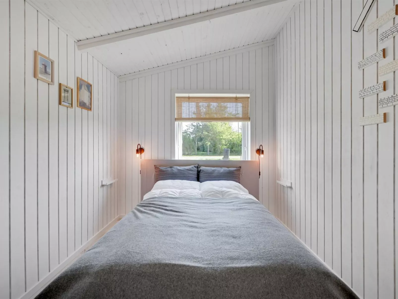 "Valdemar" - 350m to the fjord-Dedans