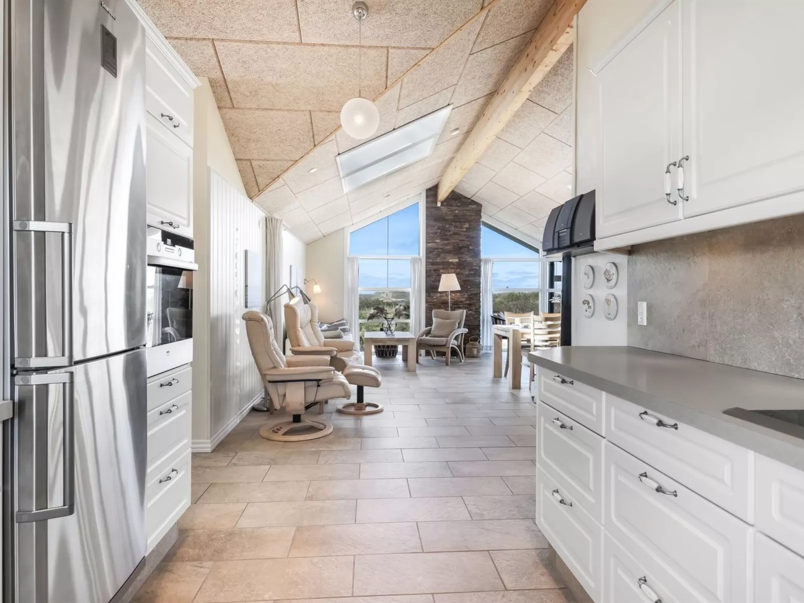 "Björnstjerne" - 400m from the sea-Inside