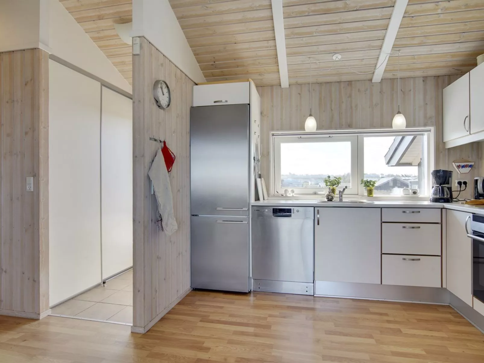 "Konsta" - 200m from the sea-Inside