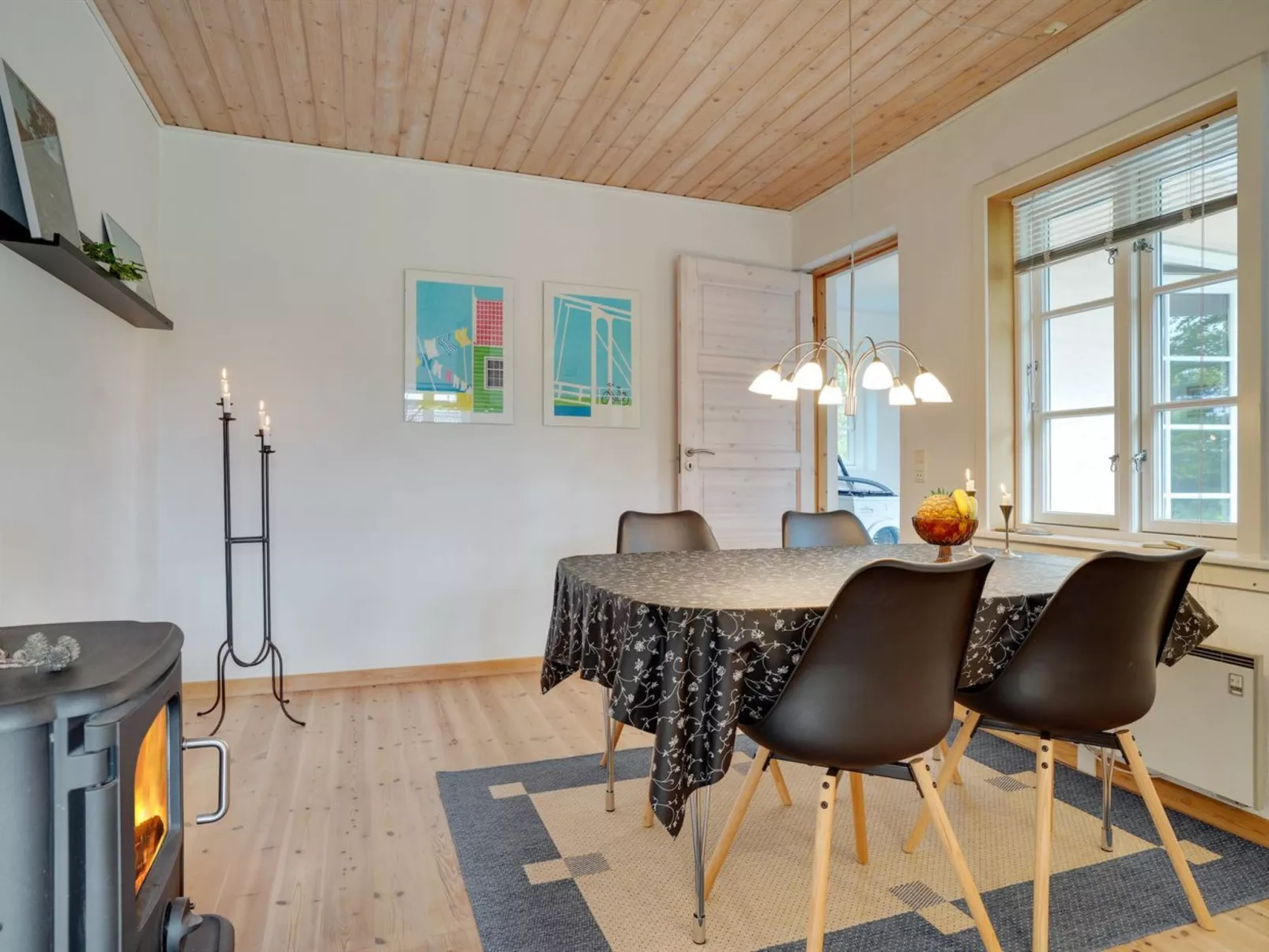 "Hildegunn" - 200m from the sea-Drinnen