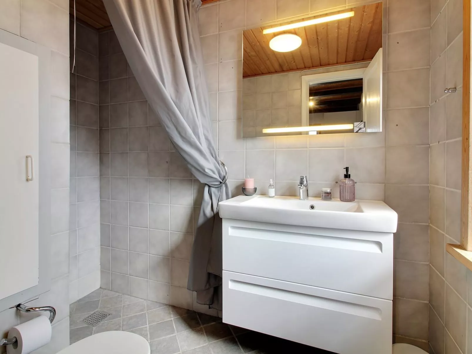 "Karla" - 100m from the sea-Drinnen