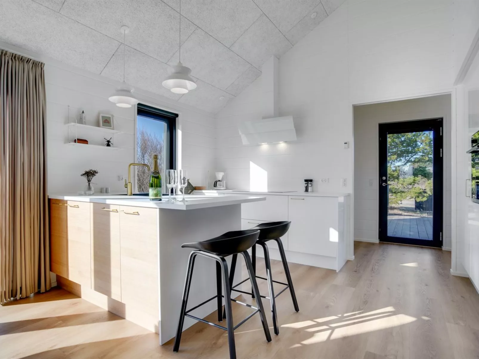 "Odinkar" - 1.1km from the sea-Drinnen