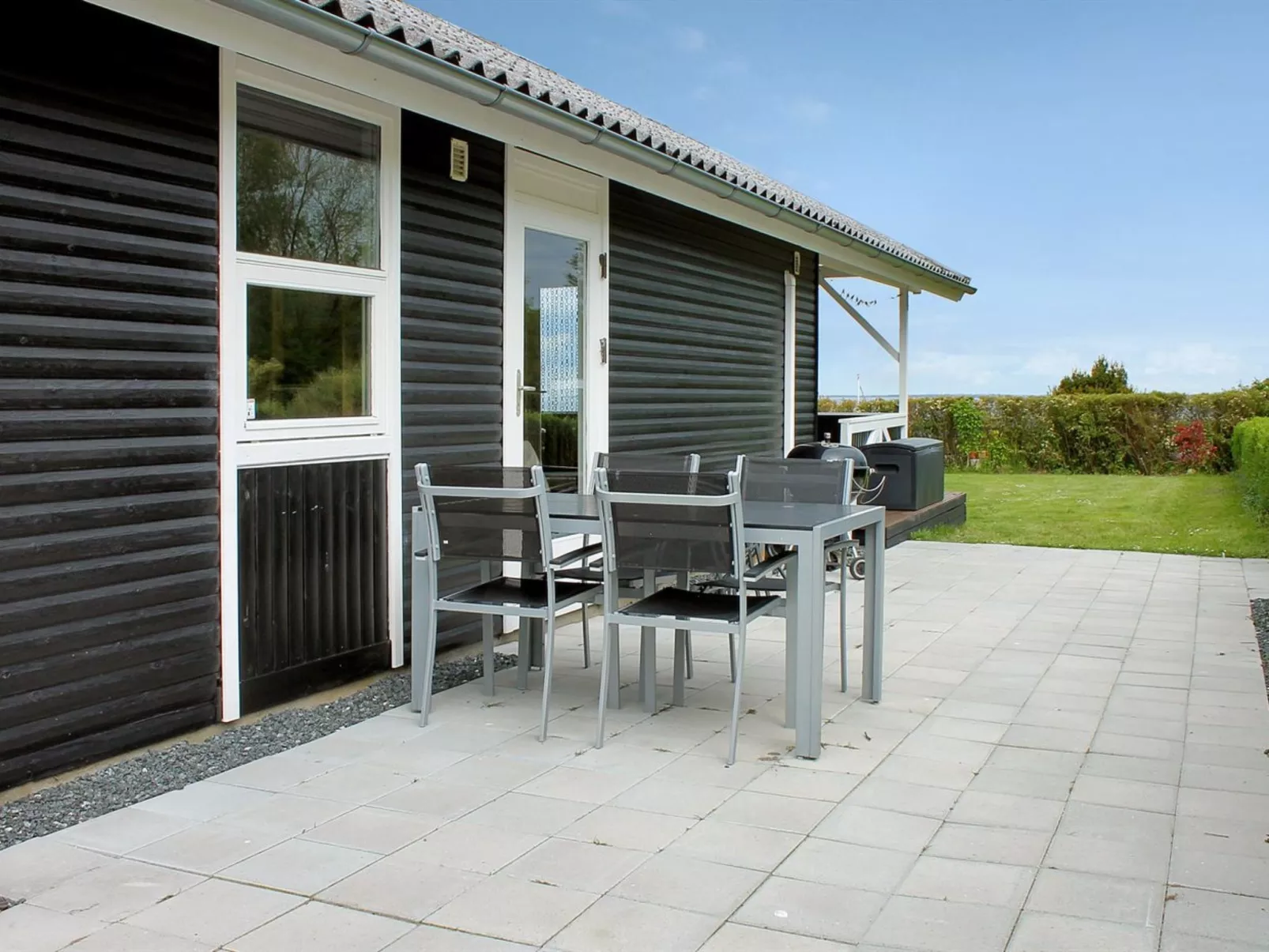 "Silka" - 250m from the sea-Draußen