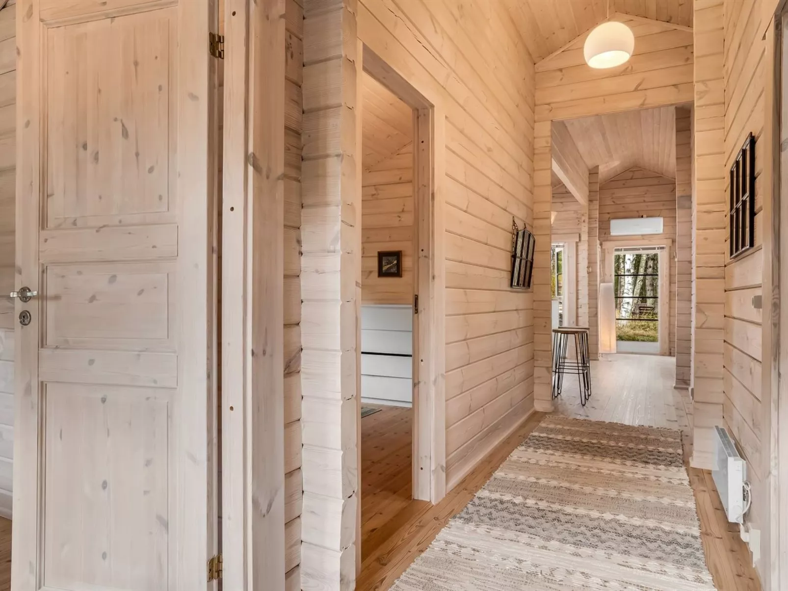 "Tanas" - 2km from the sea-Drinnen