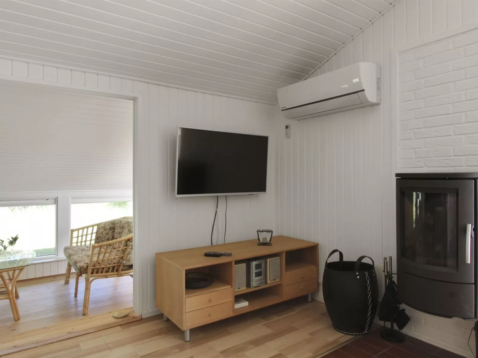 "Eden" - 800m from the sea-Inside