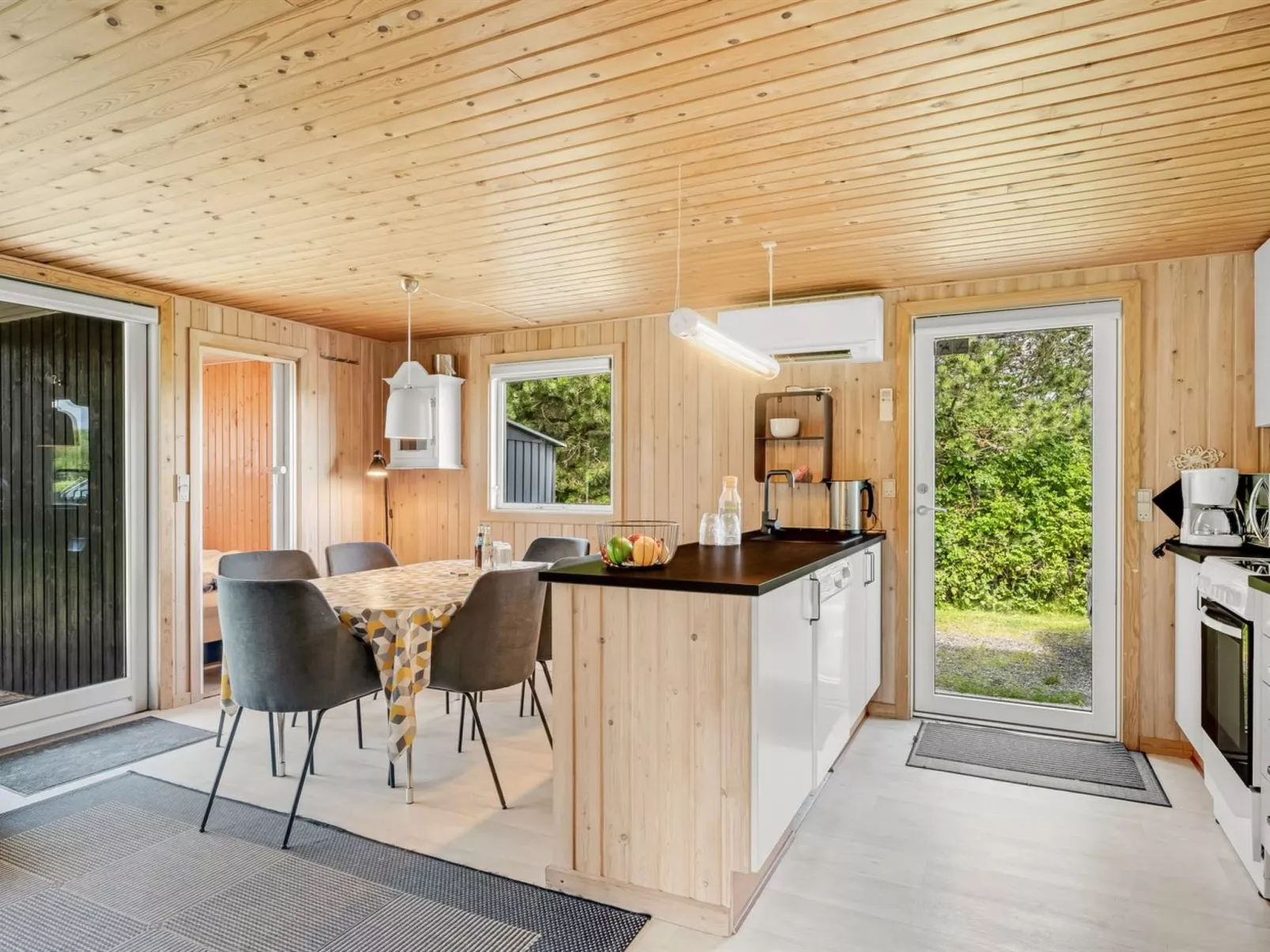 "Bistra" - 400m from the sea-Drinnen