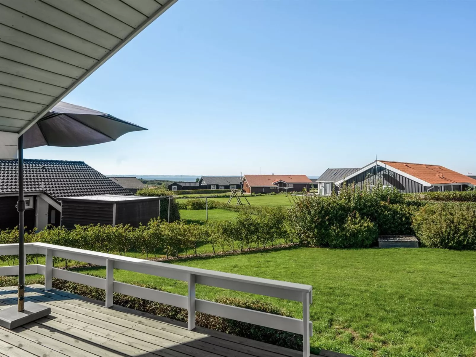 "Brynjolf" - 350m to the fjord-Outside