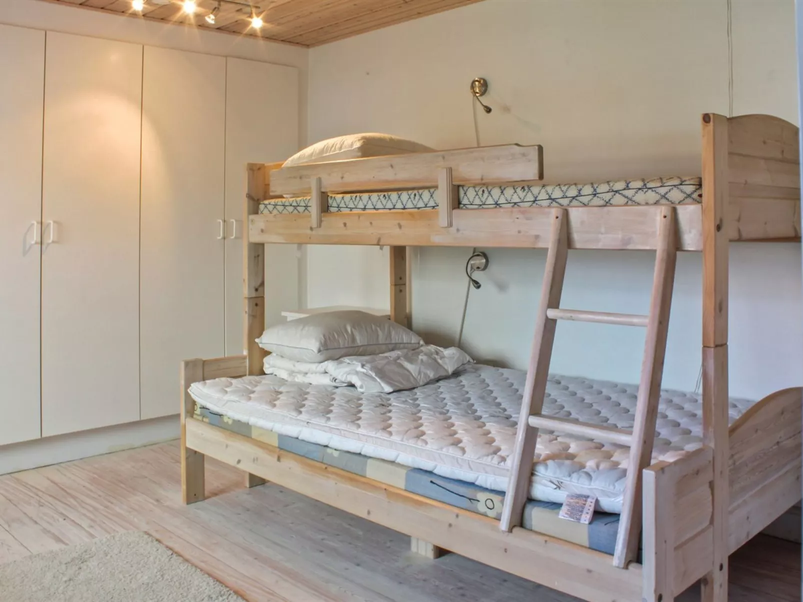 "Brun" - 60m from the sea-Dedans