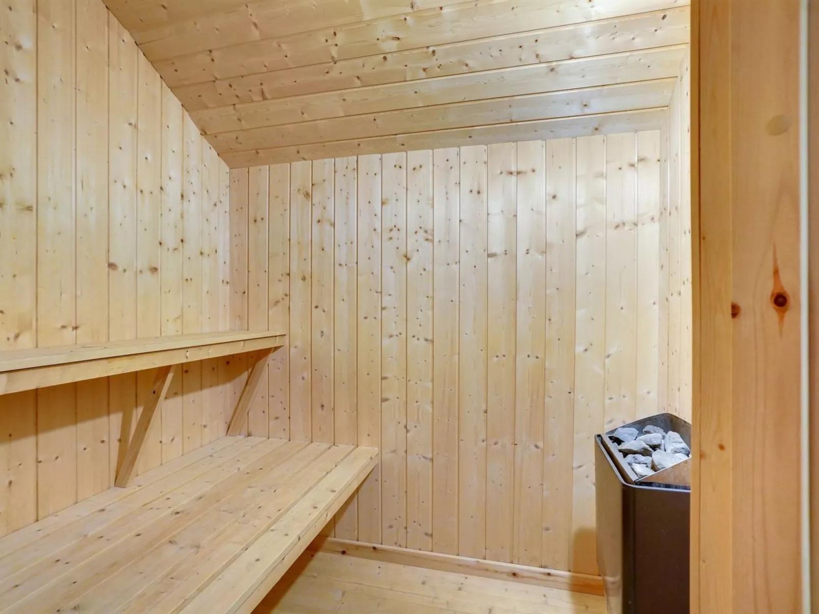 "Alhed" - 650m from the sea-Inside