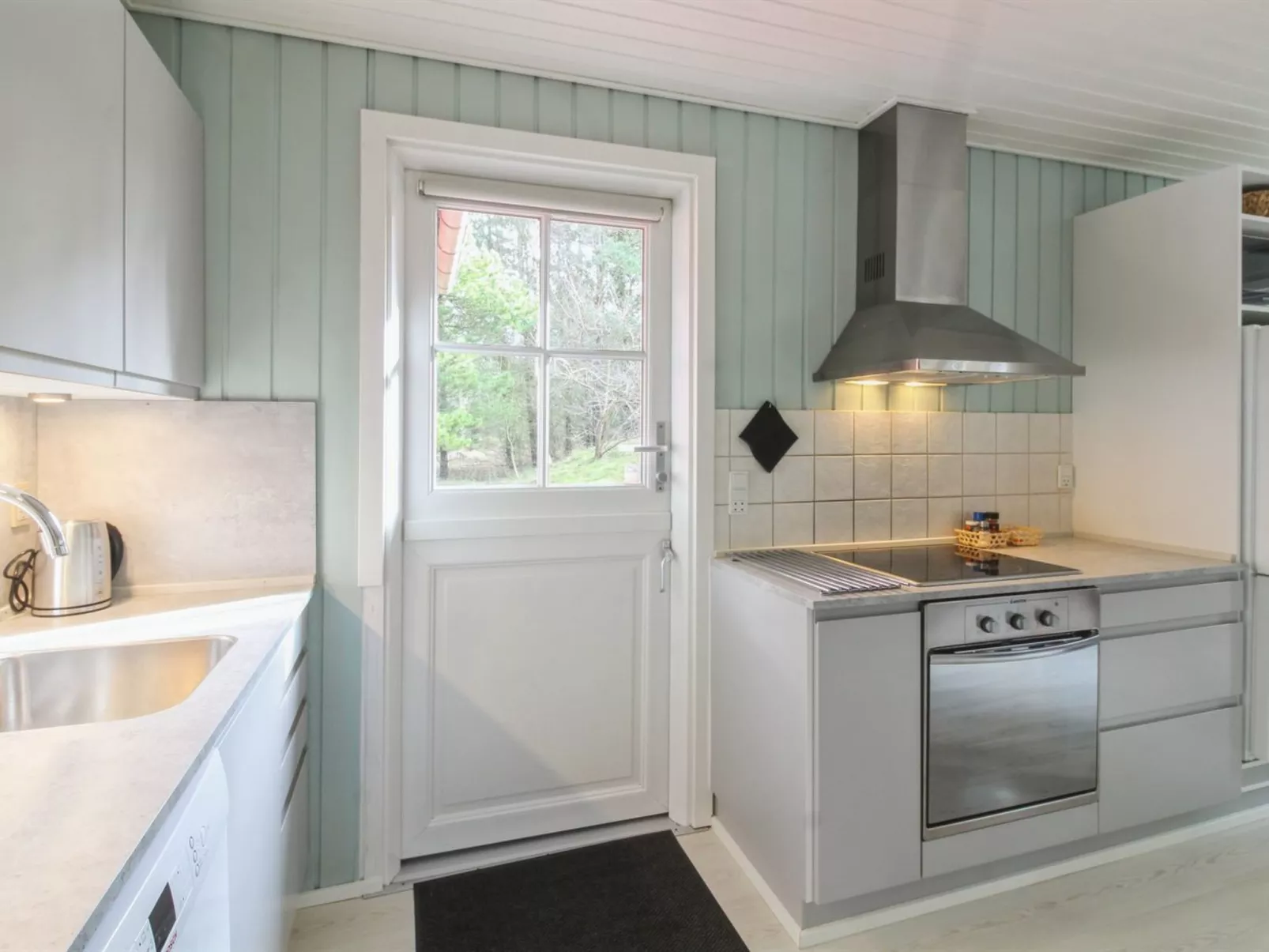 "Epiphania" - 900m from the sea-Inside