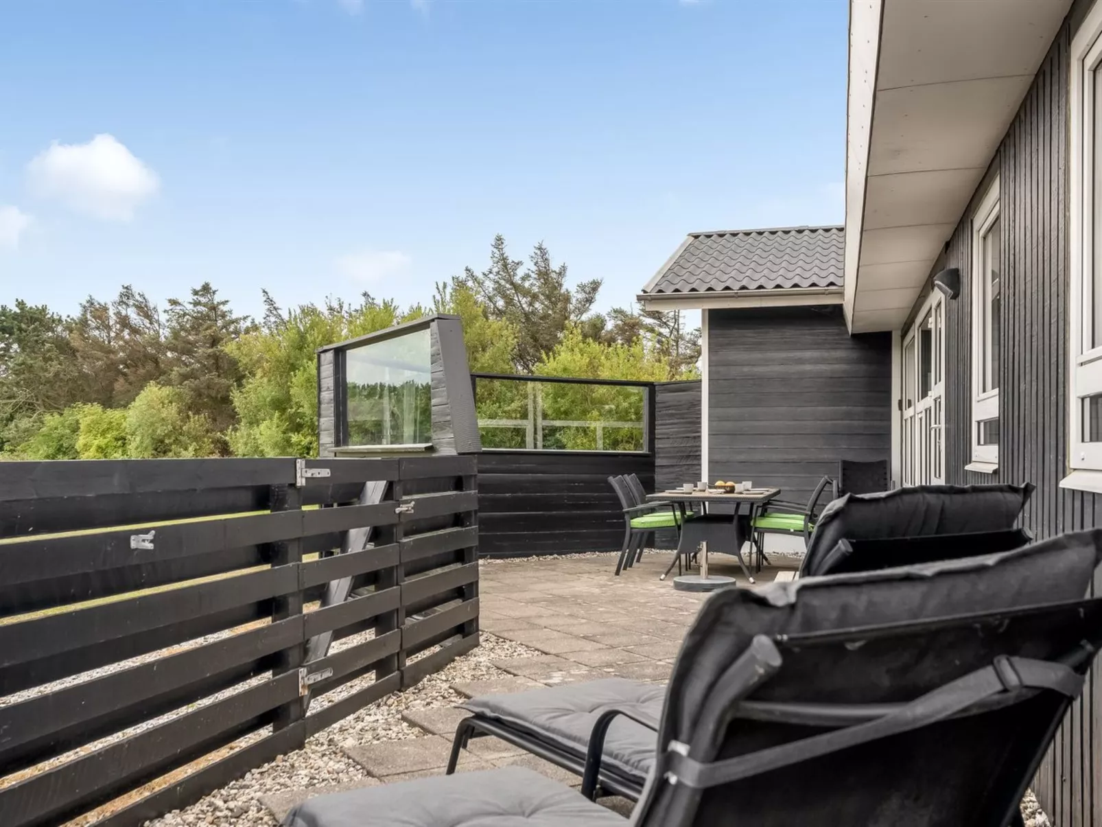 "Bengta" - 200m from the sea-Outside