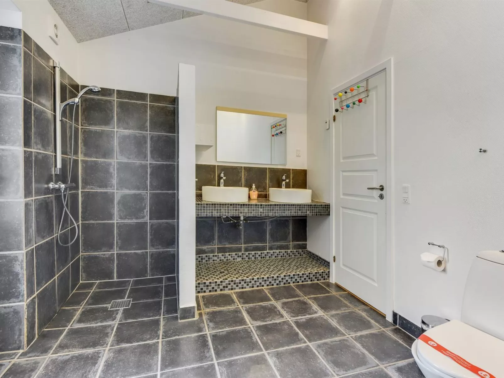 "Svanborg" - 3.7km from the sea-Dedans