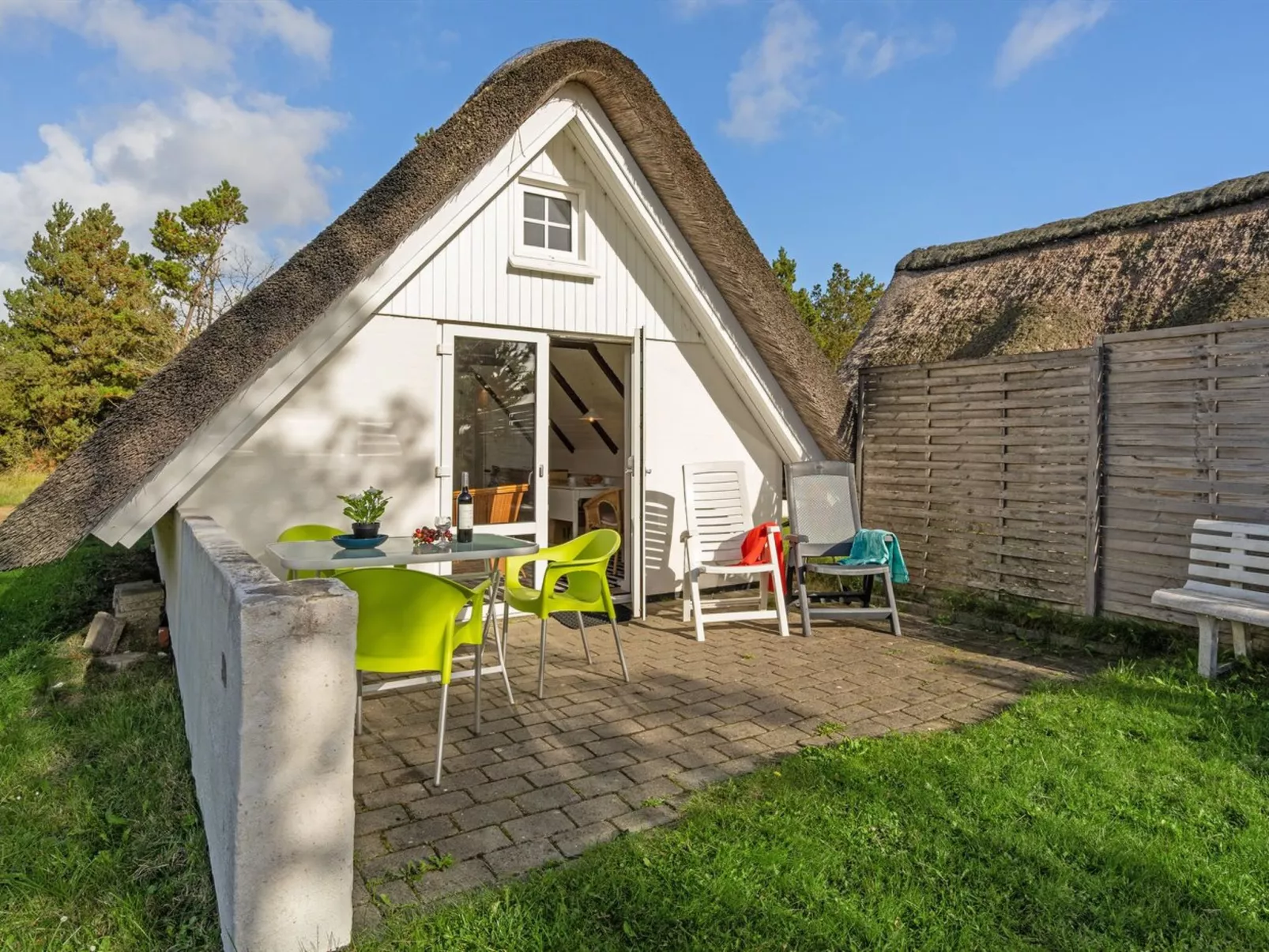 "Ilona" - 2km from the sea-Draußen