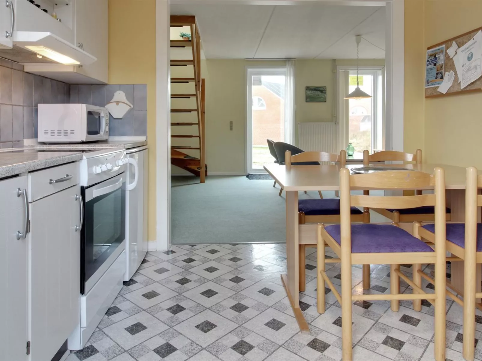 "Aya" - 2.3km from the sea-Inside