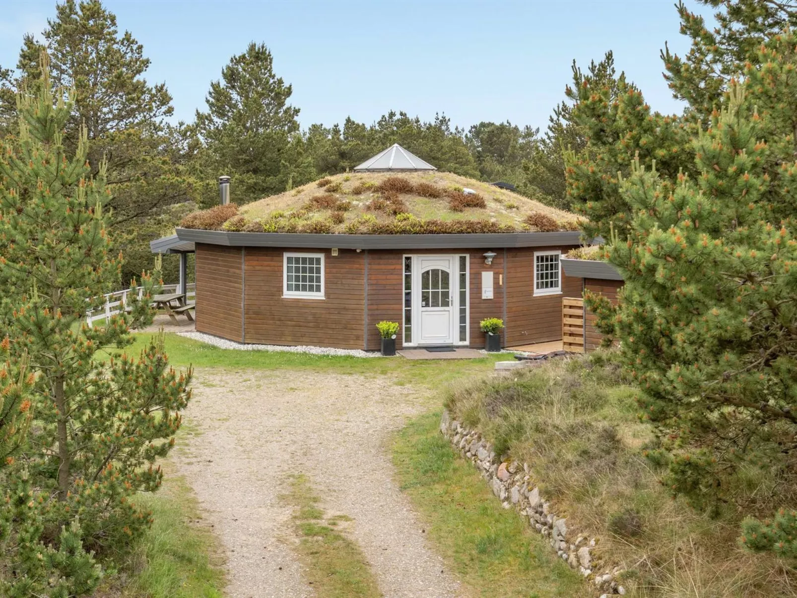 "Mariette" - 3.1km from the sea-Outside