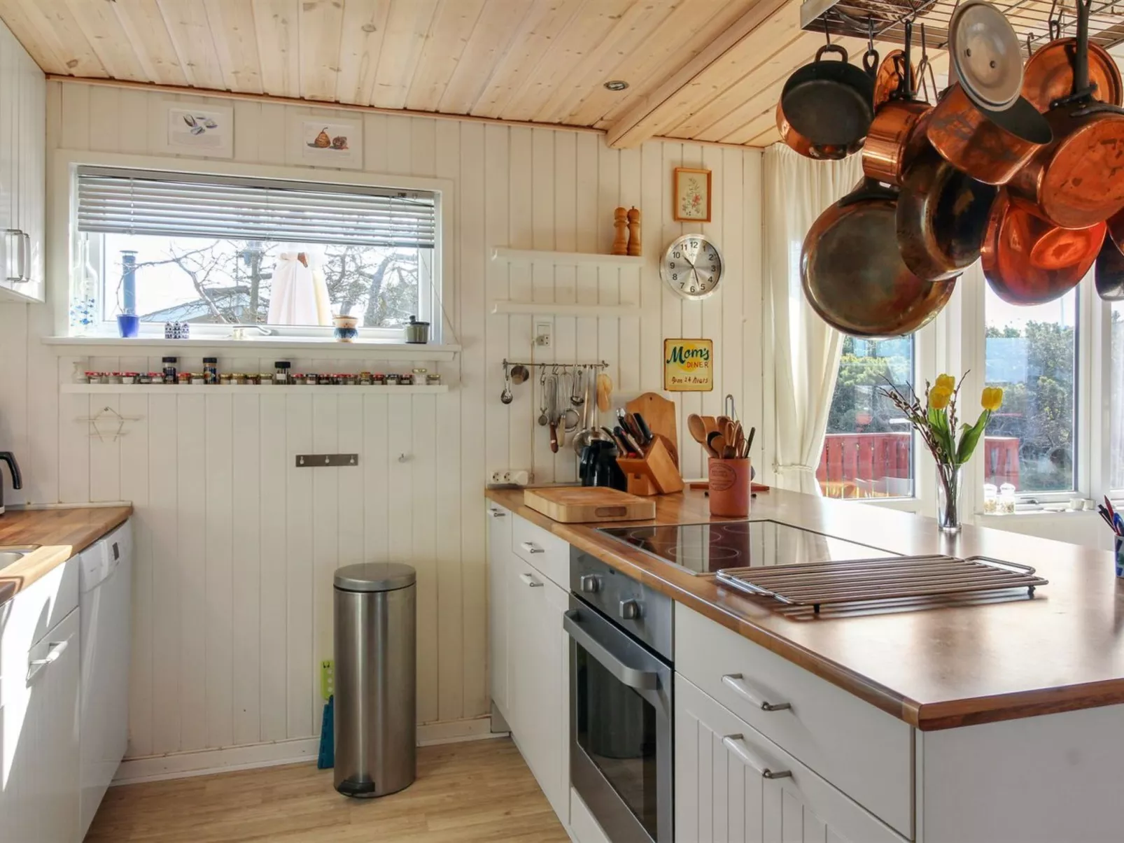 "Fiene" - 300m from the sea-Dedans