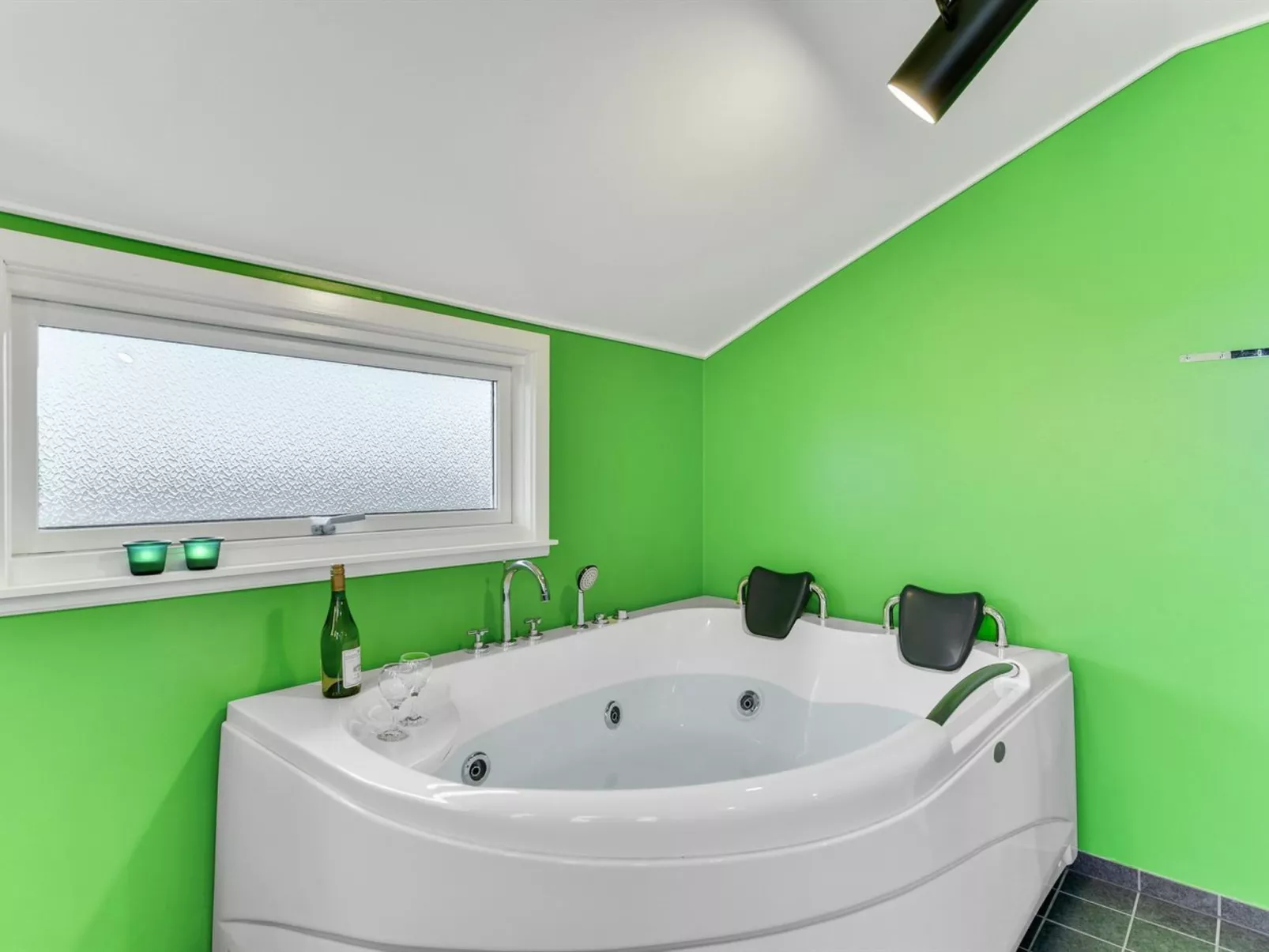 "Withger" - 300m from the sea-Inside