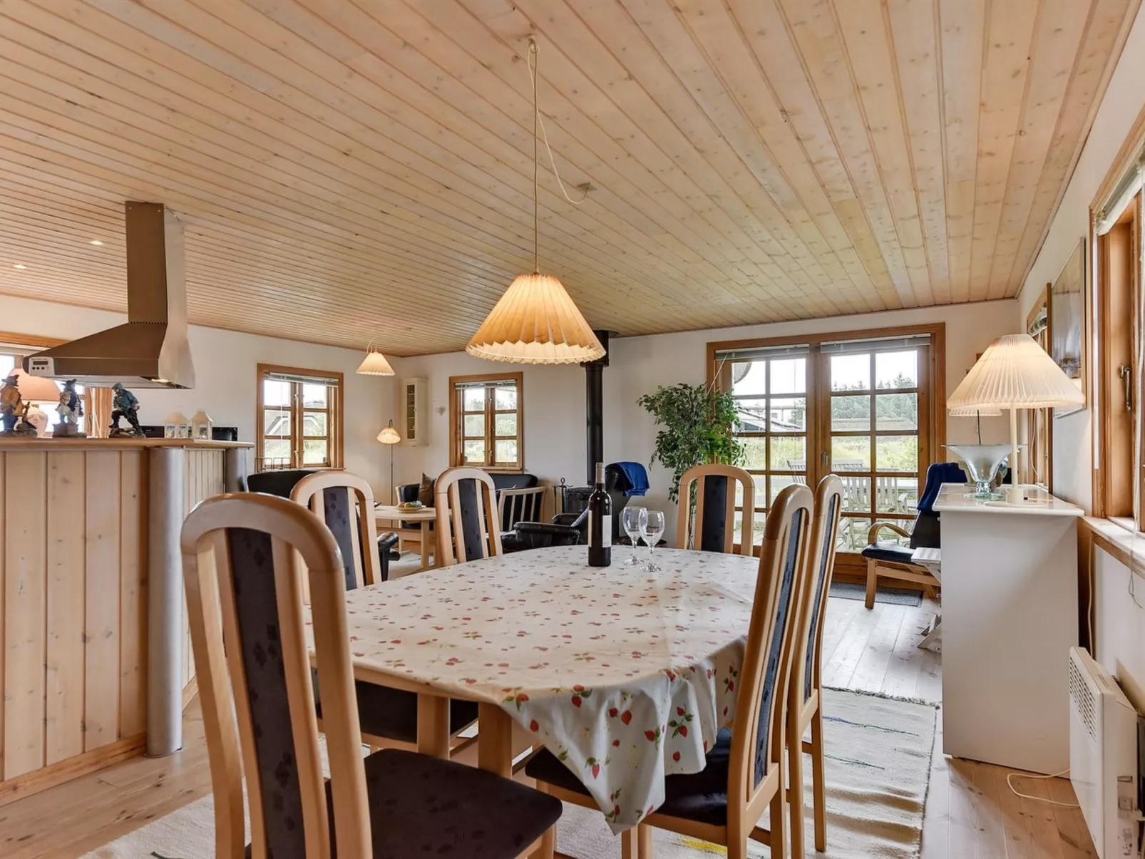 "Dortea" - 600m from the sea-Drinnen