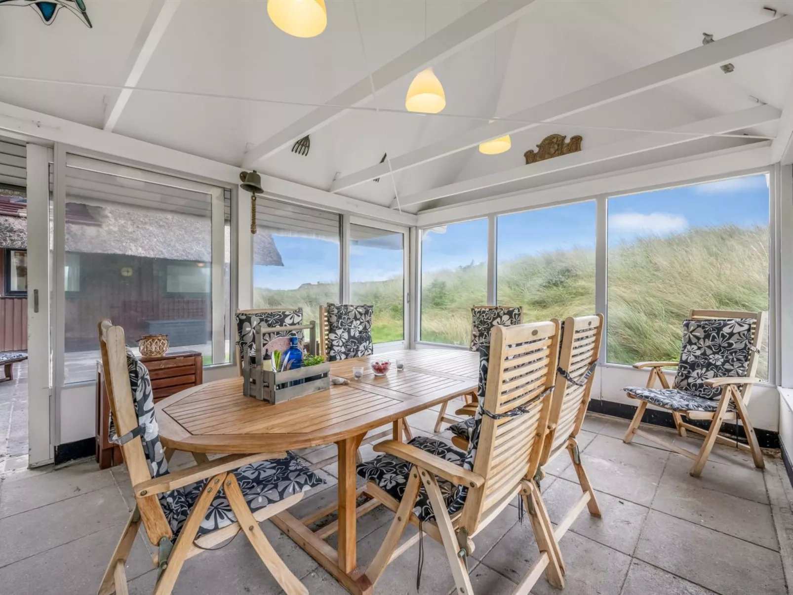 "Nicolaus" -  from the sea-Dedans