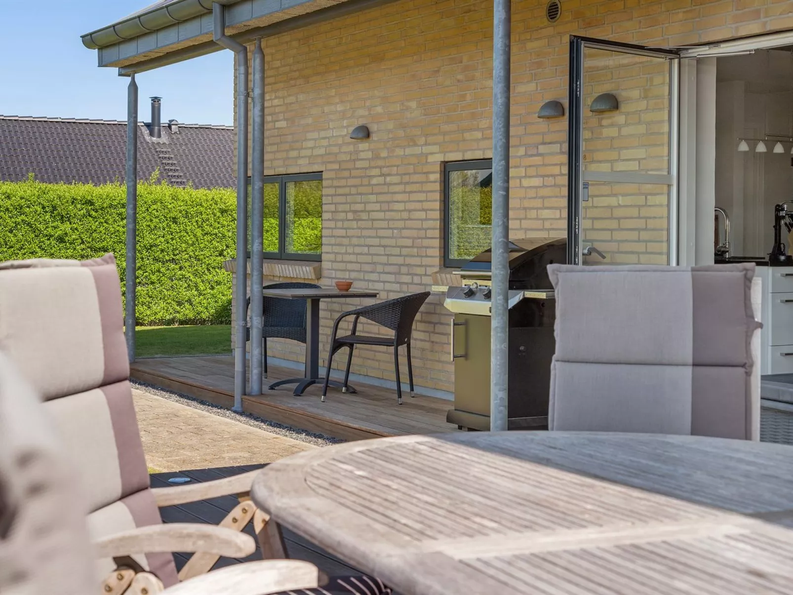 "Hans" - 700m from the sea-Outside