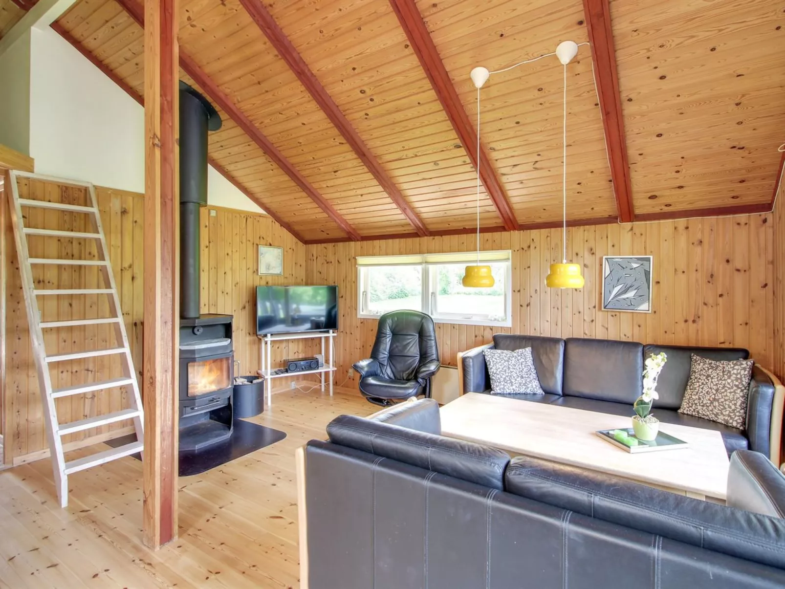 "Ejvi" - 700m from the sea-Drinnen