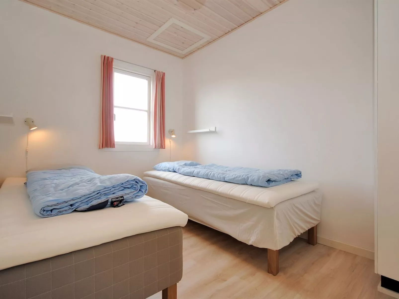 "Benta" - 150m to the fjord-Dedans