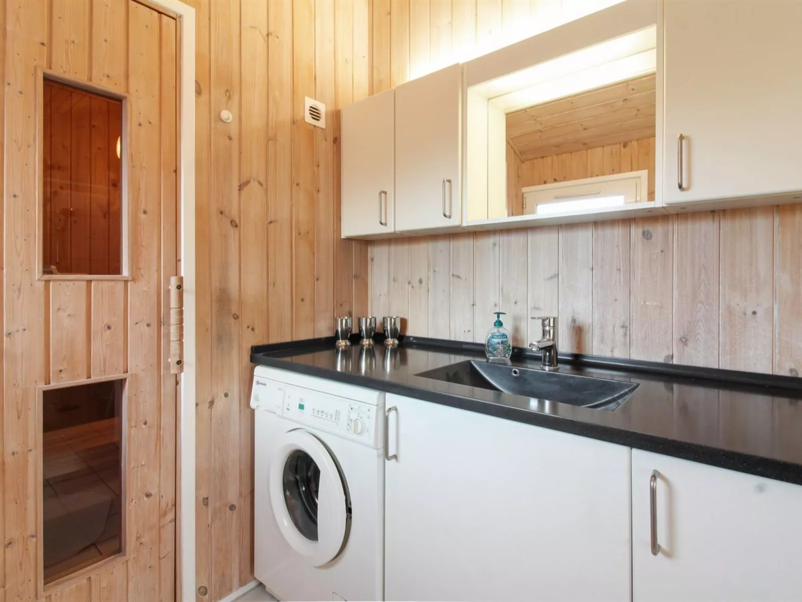 "Diderik" - 300m from the sea-Inside