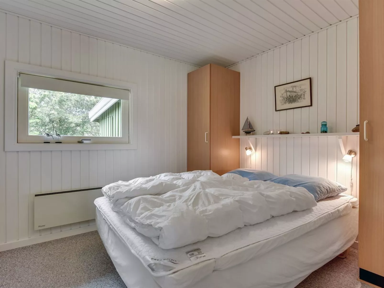 "Tjordis" - 600m to the fjord-Dedans