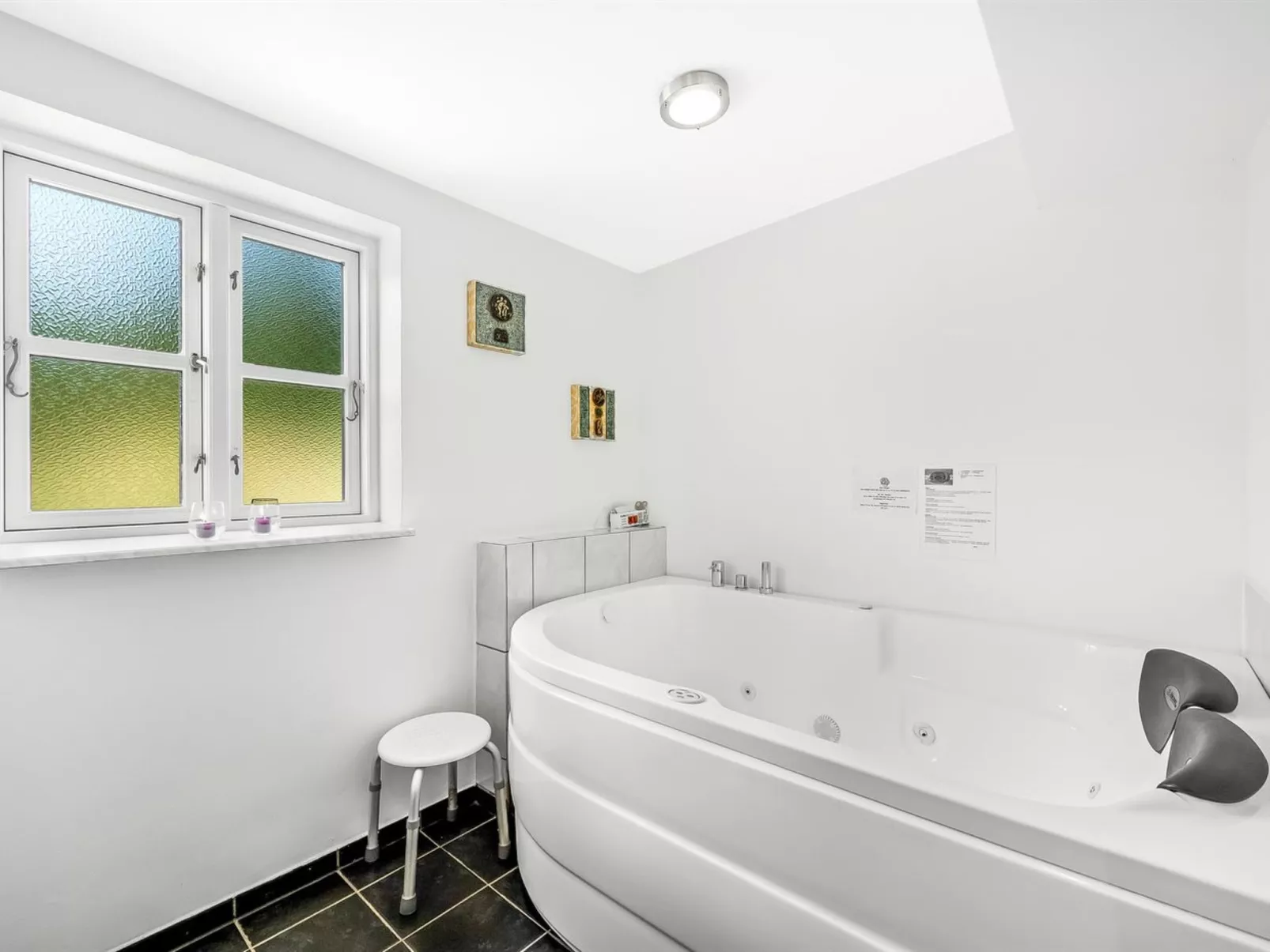 "Urte" -  from the sea-Inside