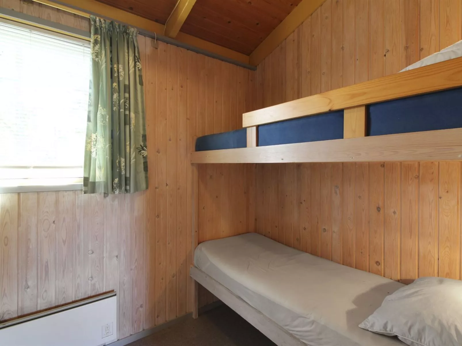 "Sonya" - 1km from the sea-Inside