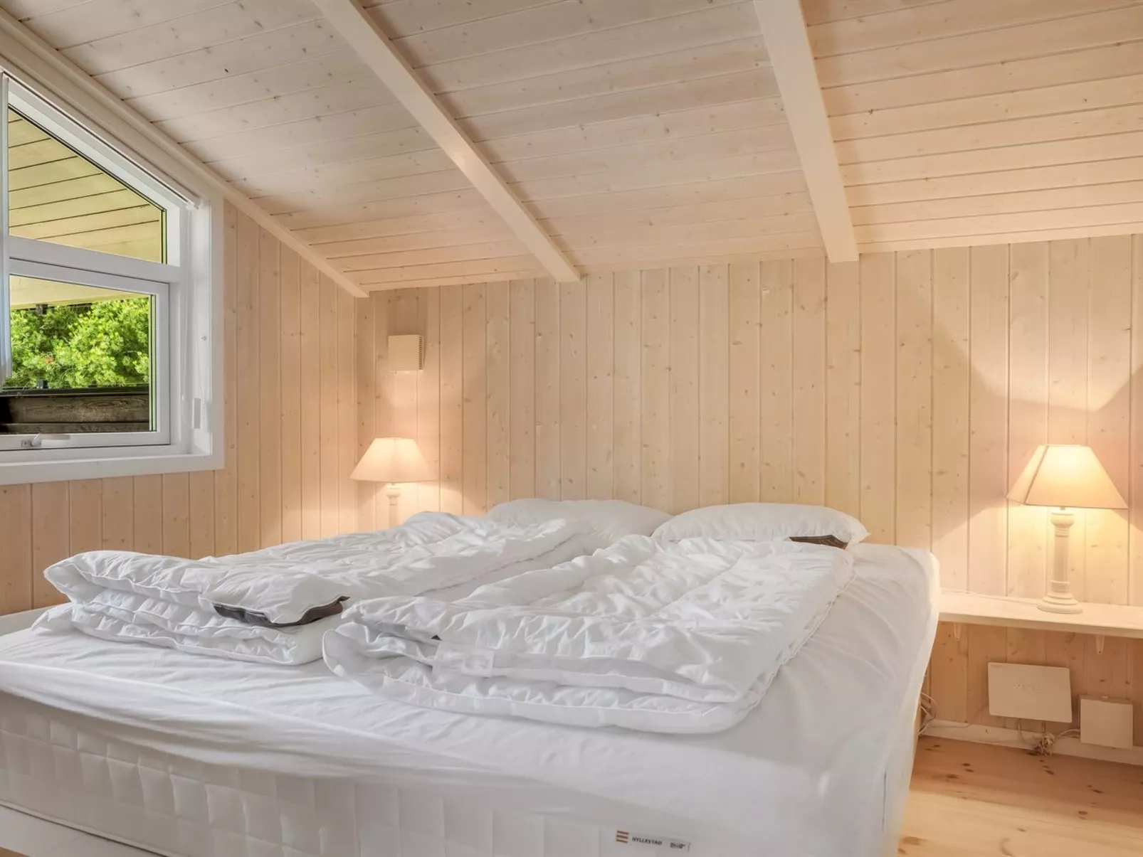 "Barnet" - 2.2km from the sea-Dedans