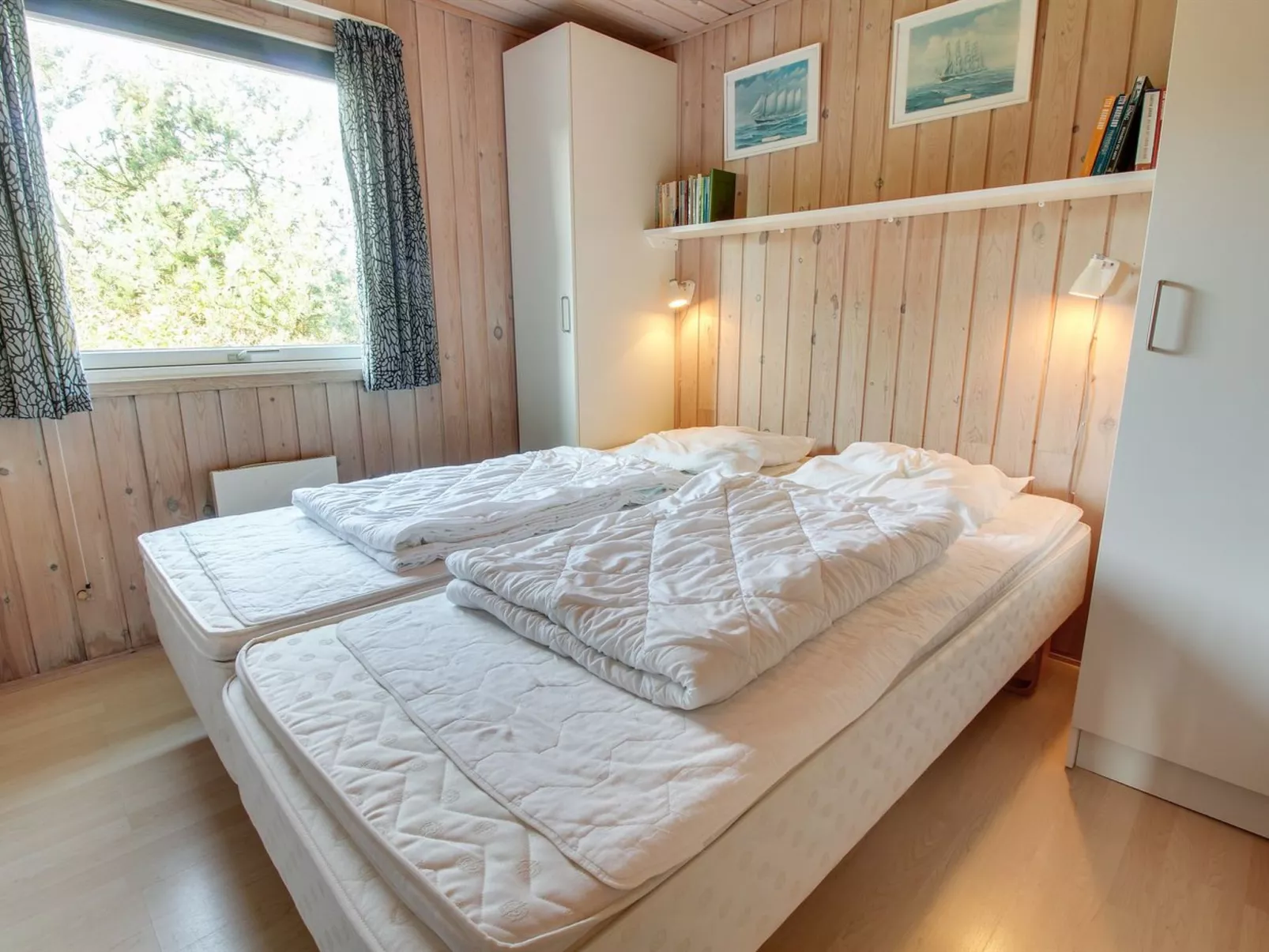 "Maika" - 800m to the fjord-Drinnen