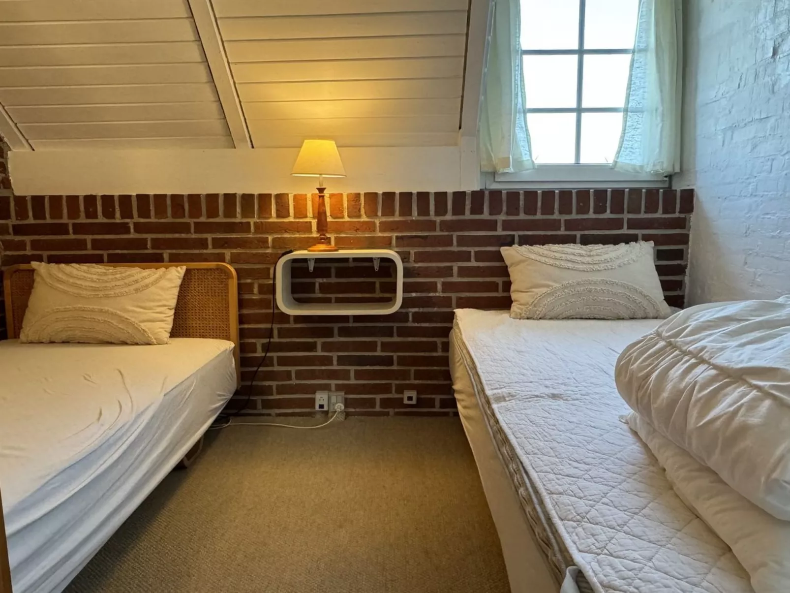 "Edvard" - 400m from the sea-Dedans