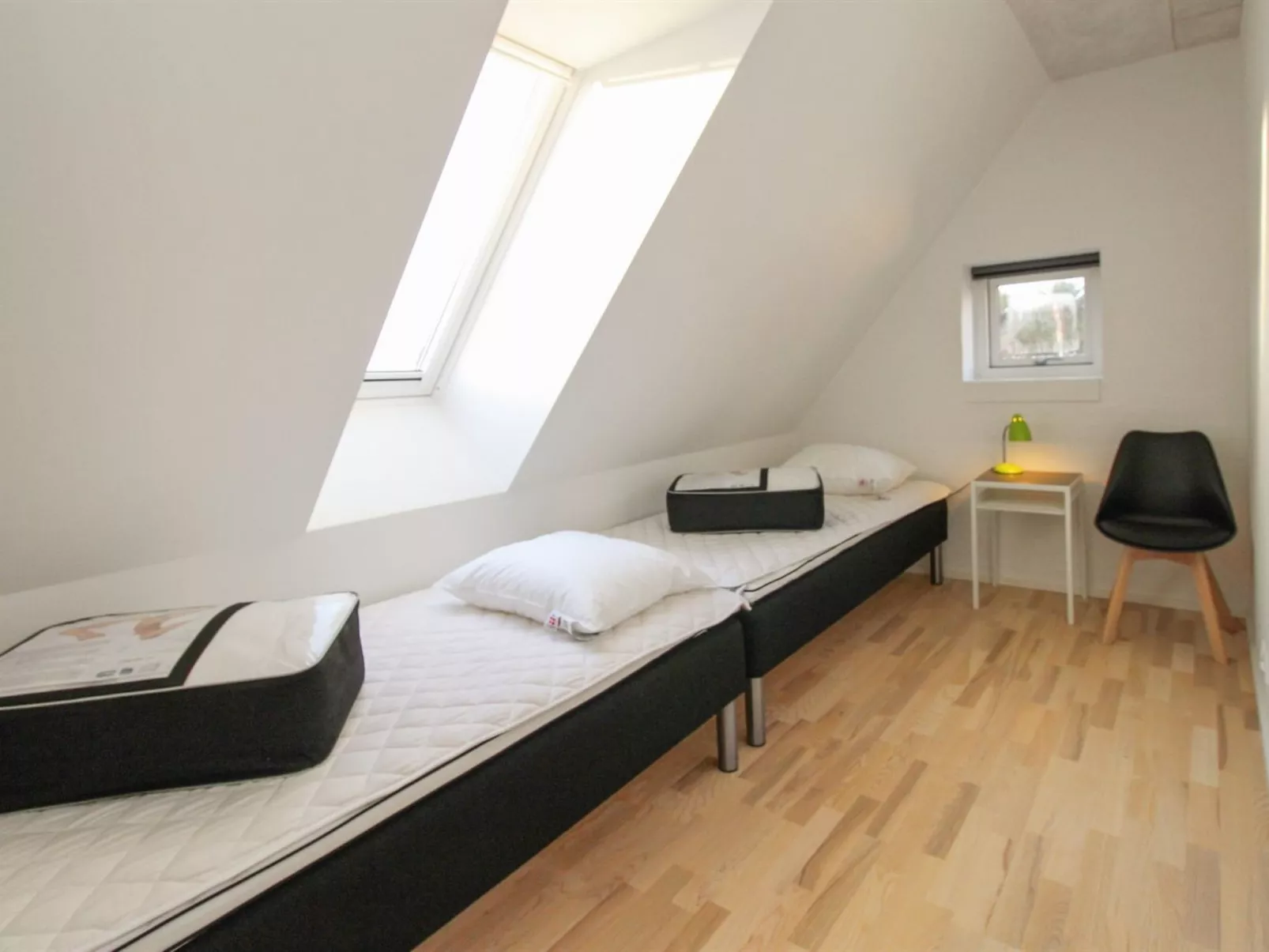 "Halldis" - 600m from the sea-Inside