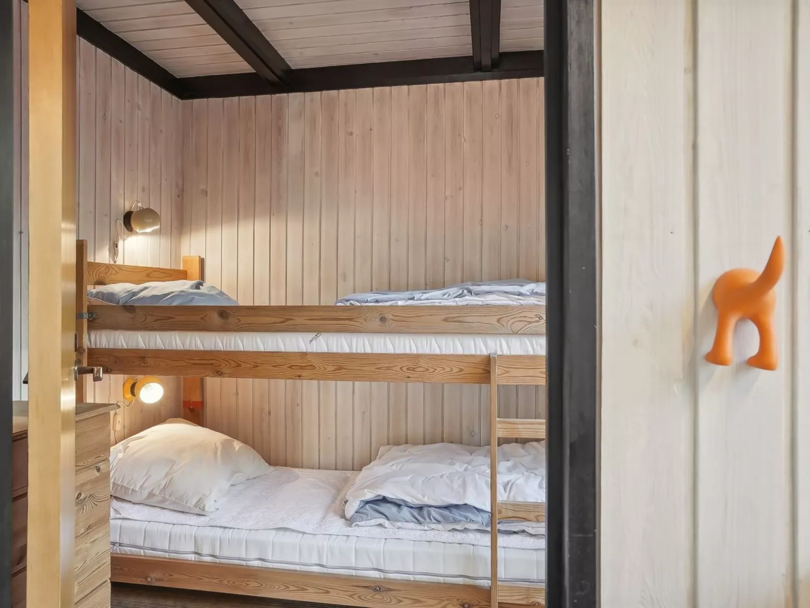 "Therbern" - 1.7km from the sea-Inside