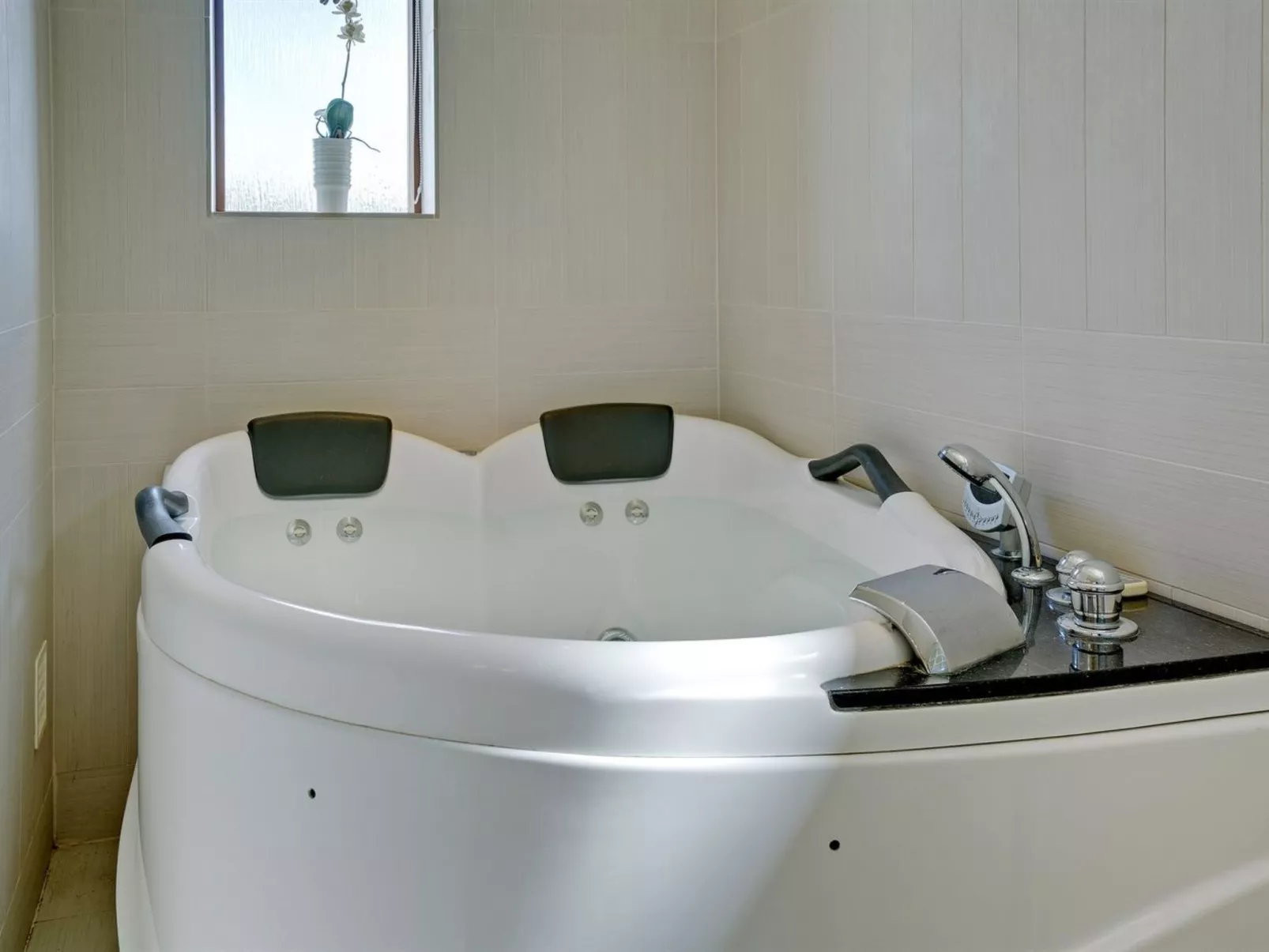 "Merisa" - 2.5km from the sea-Dedans