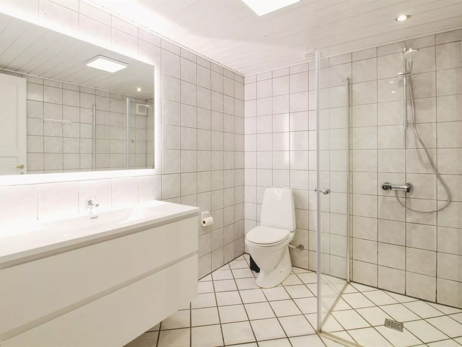 "Mikaela" - 1km from the sea-Drinnen