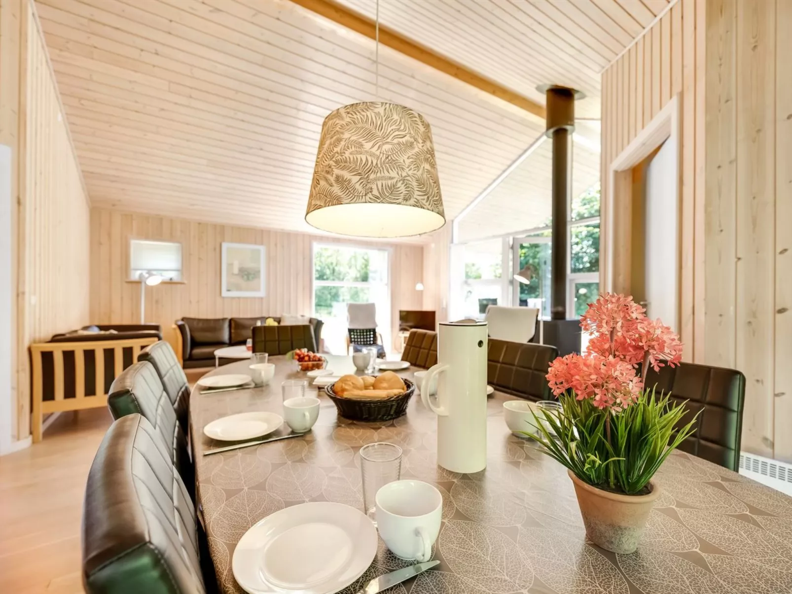 "Thorketil" - 1.1km from the sea-Inside