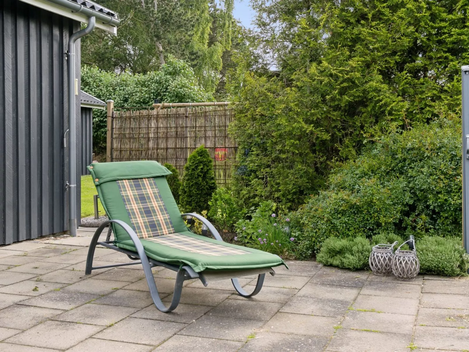 "Locan" - 1.2km from the sea-Outside