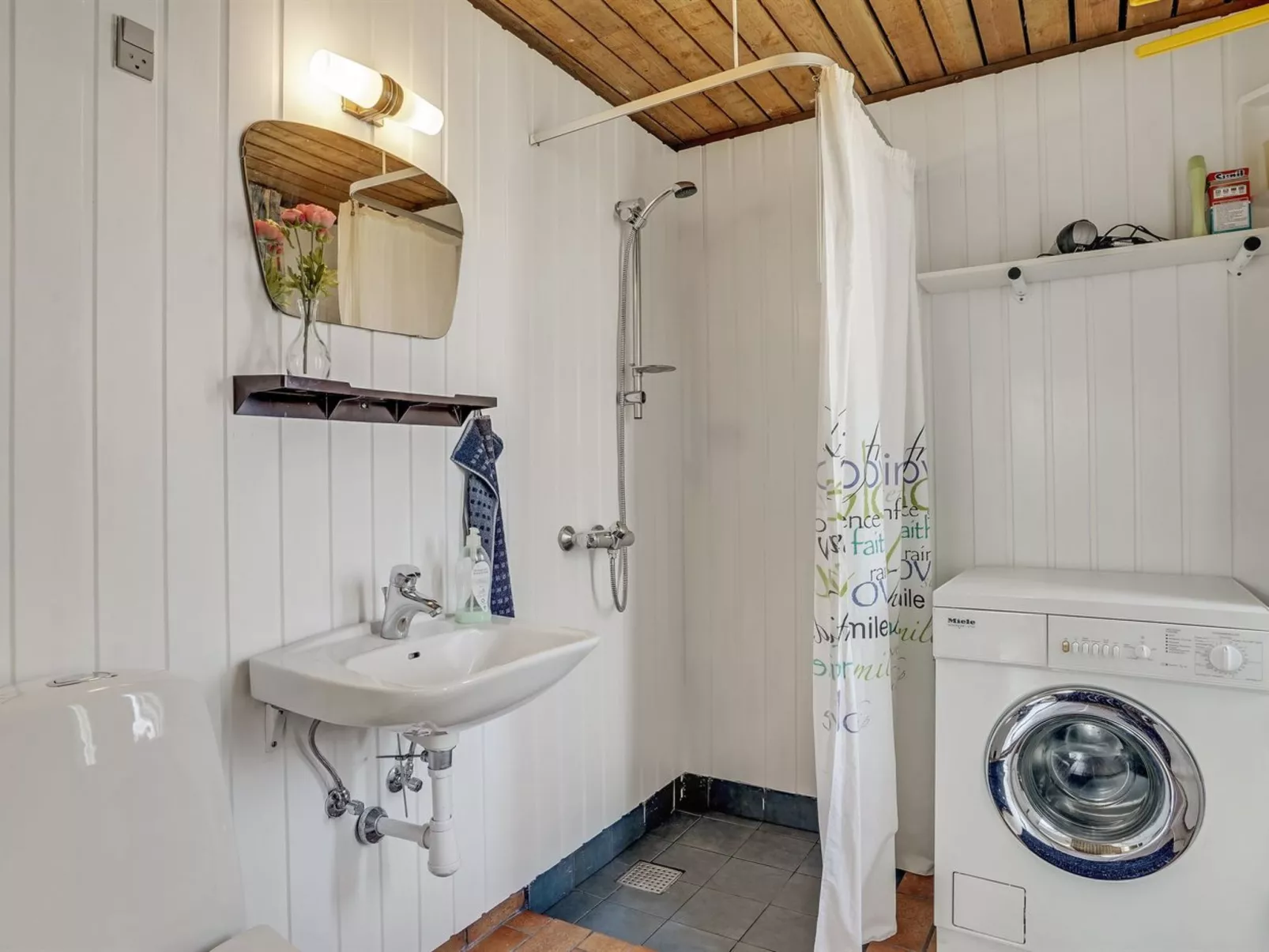 "Chumani" - 900m from the sea-Inside