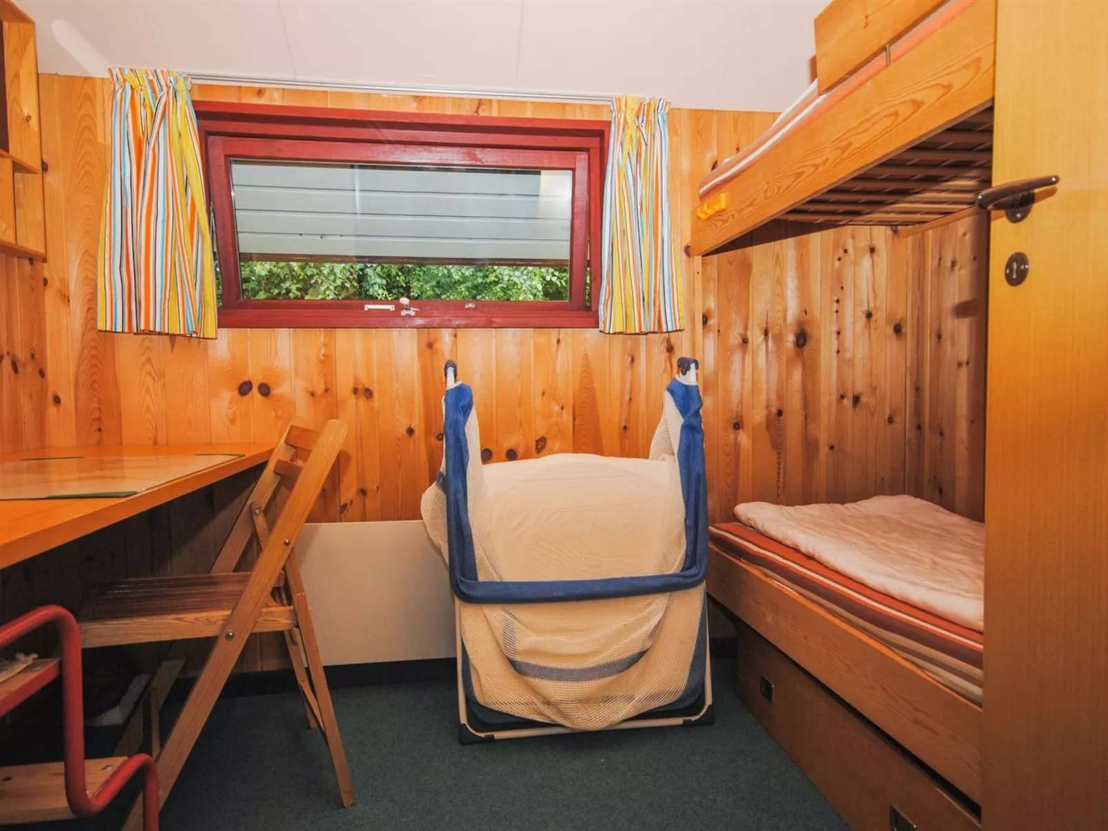 "Naema" - 600m to the fjord-Inside