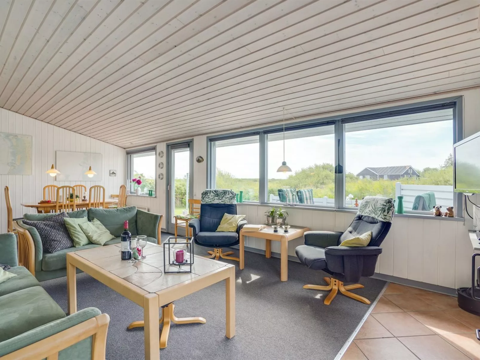 "Elise" - 800m from the sea-Inside