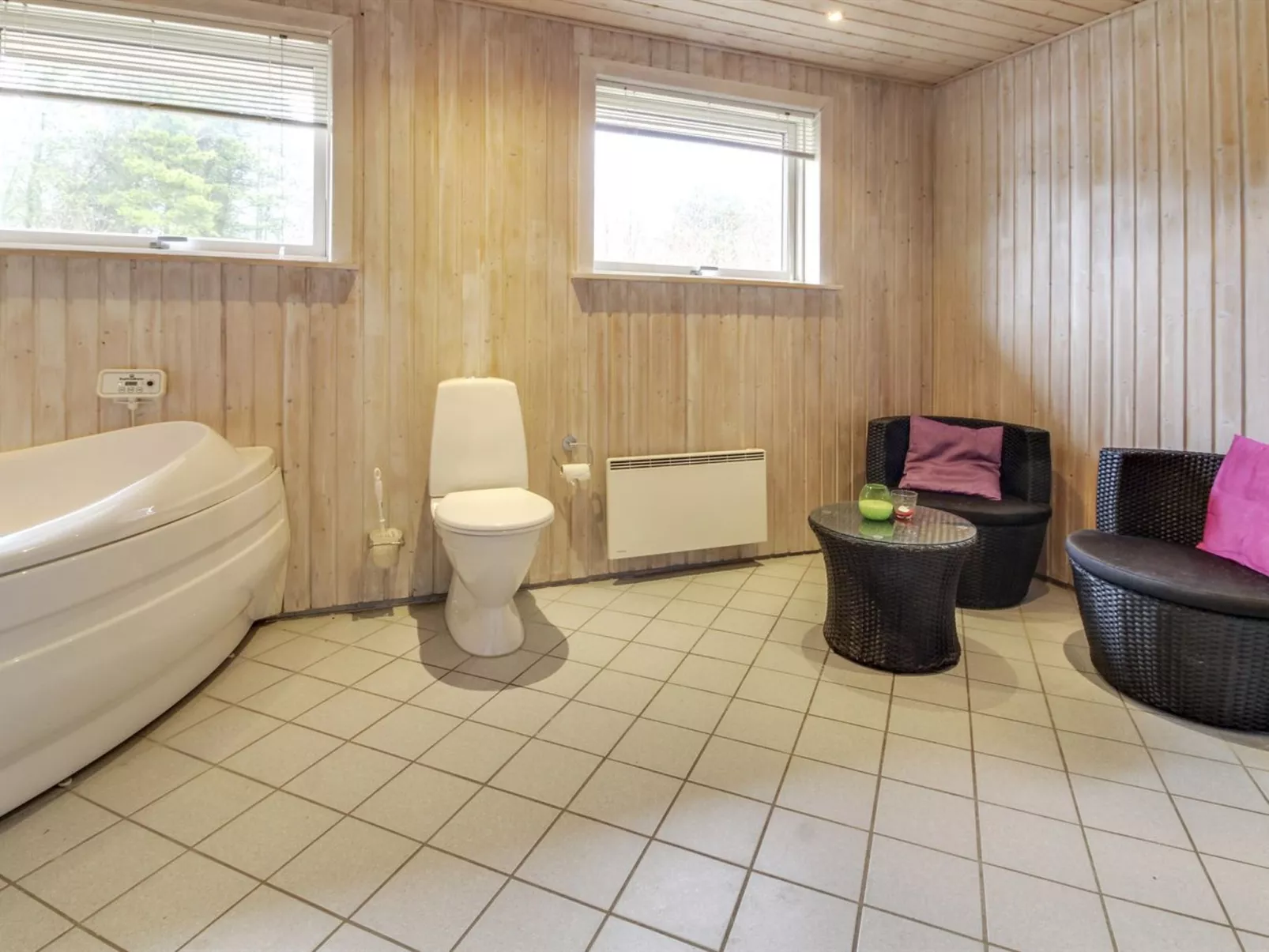 "Reidar" - 1km from the sea-Inside