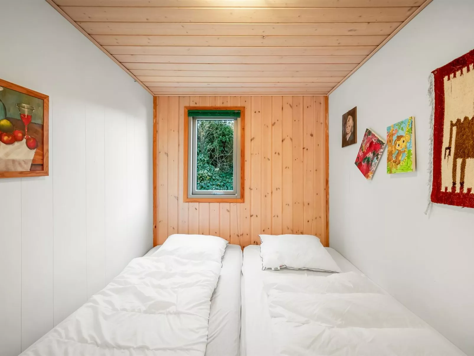 "Alpi" - 250m to the fjord-Inside