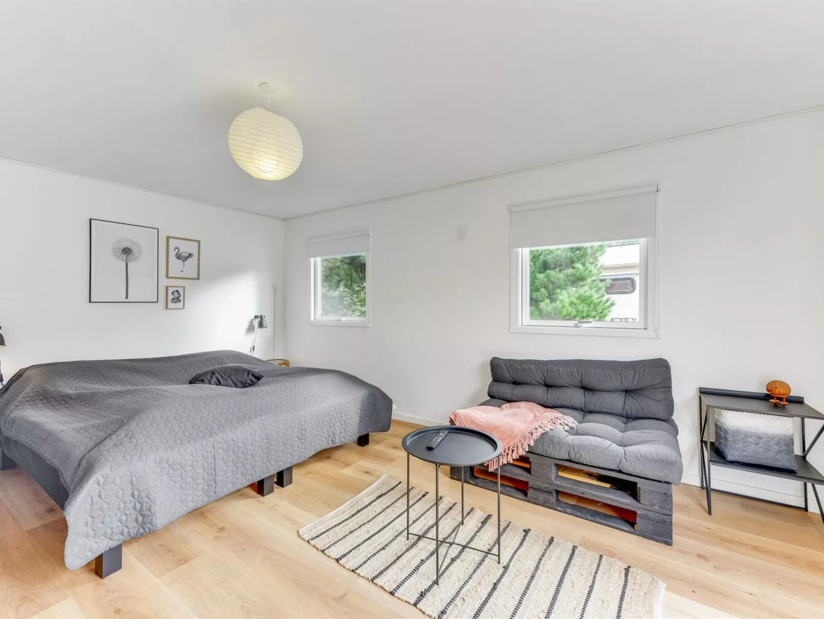 "Doreen" -  from the sea-Dedans